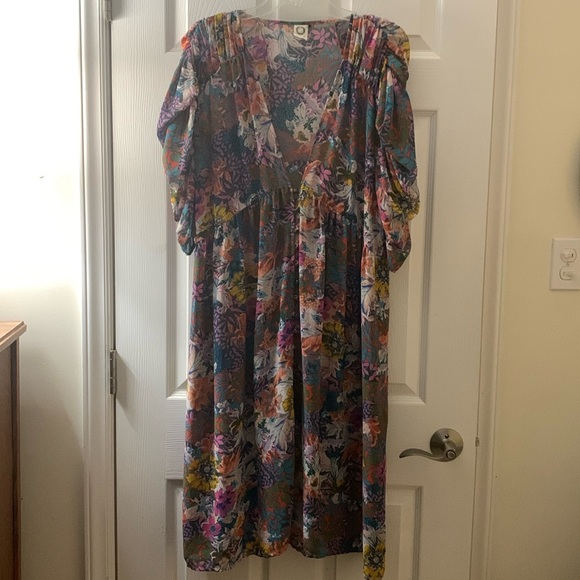 Anthropologie Dresses & Skirts - Anthropologie akemi + kin multicolored floral sheer buttoned dress sz XL
